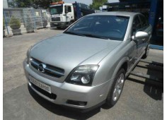 opel vectra c berlina del año 2004