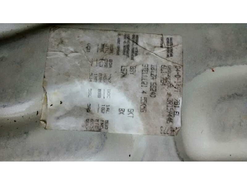 seat ibiza (6l1) del año 2001