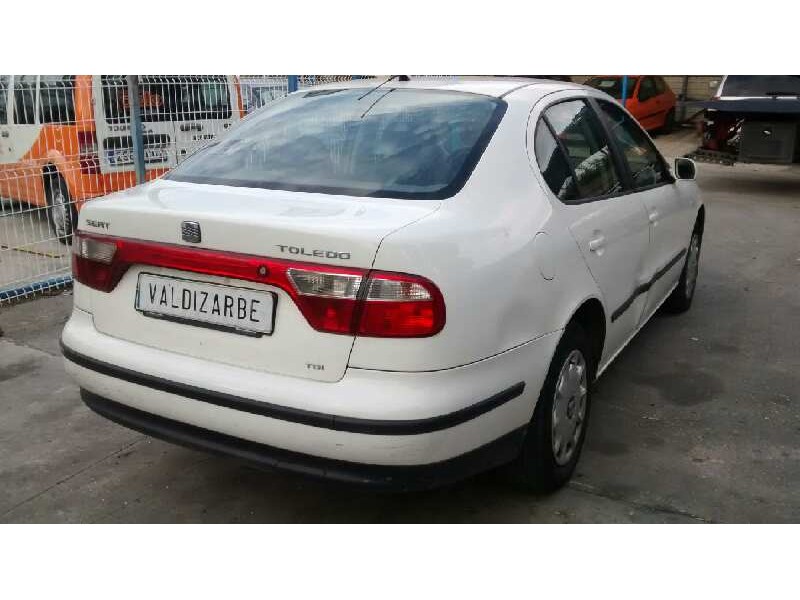 seat toledo (1m2) del año 2001