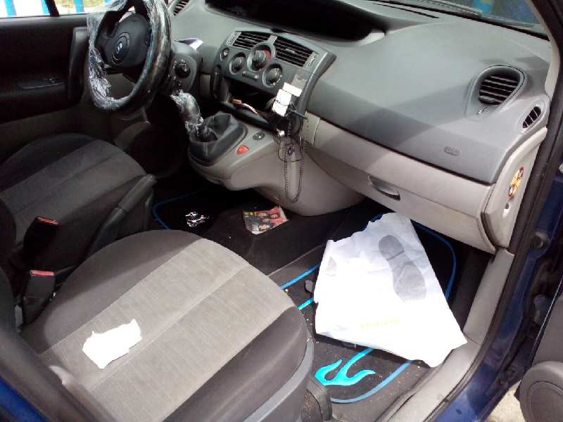 renault scenic ii del año 2006