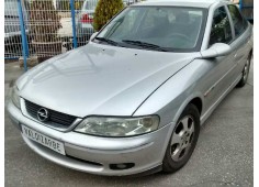 opel vectra b berlina del año 2000