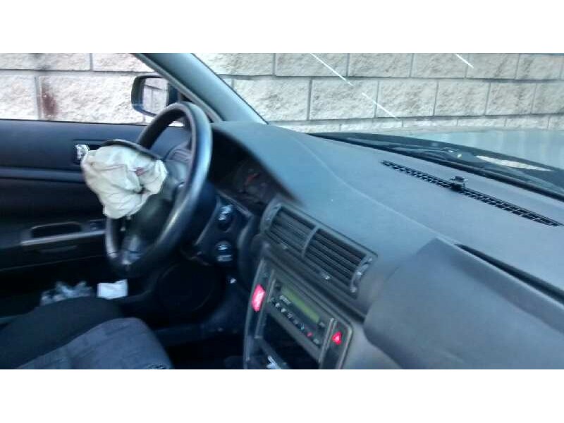 volkswagen passat berlina (3b2) del año 1999