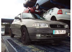 opel astra f berlina del año 1996