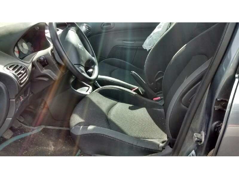 peugeot 206 berlina del año 2008