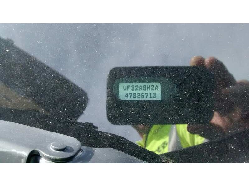 peugeot 206 berlina del año 2008