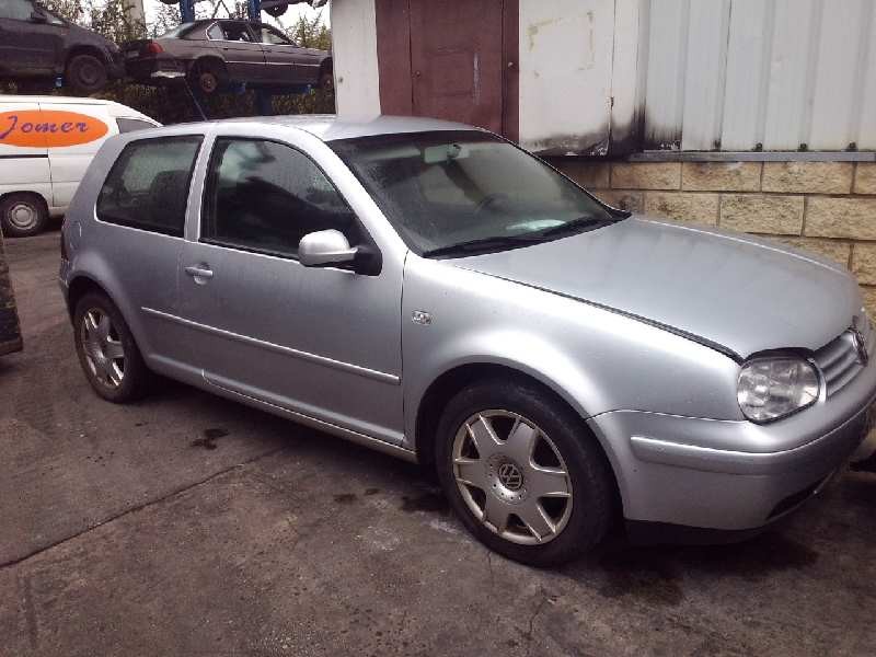volkswagen golf iv berlina (1j1) del año 2000