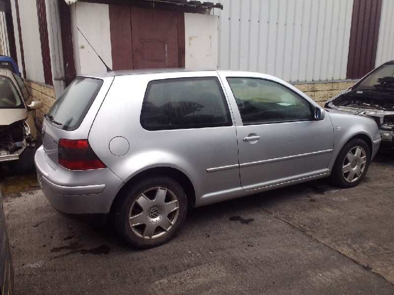 volkswagen golf iv berlina (1j1) del año 2000