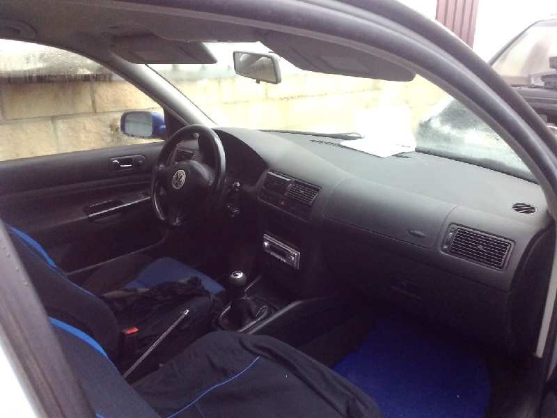 volkswagen golf iv berlina (1j1) del año 2000