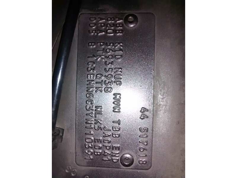 chrysler stratus berlina (ja) del año 2000