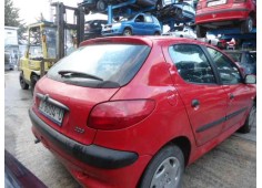 peugeot 206 berlina del año 2000 2