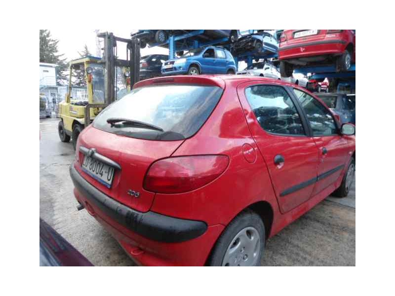 peugeot 206 berlina del año 2000