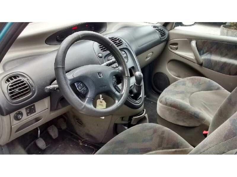 citroën xsara picasso del año 2000