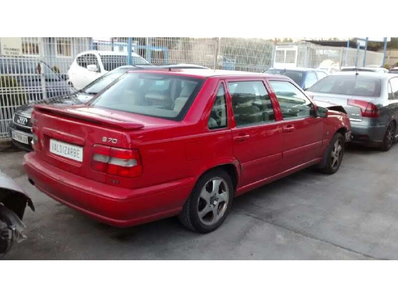 volvo s70 berlina del año 1999