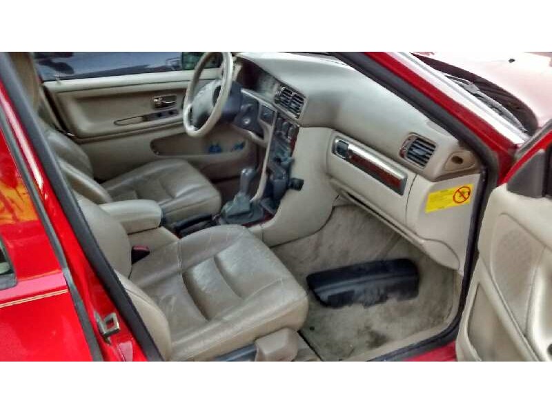 volvo s70 berlina del año 1999