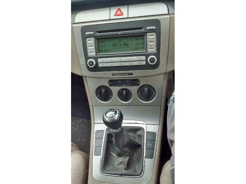 volkswagen passat variant (3c5) del año 2007