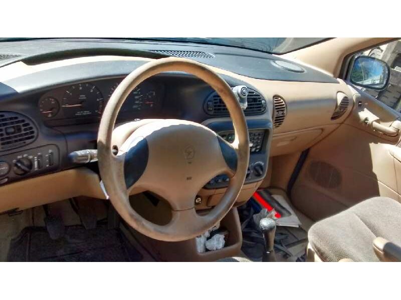 chrysler voyager (gs) del año 1998