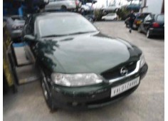 opel vectra b berlina del año 2000