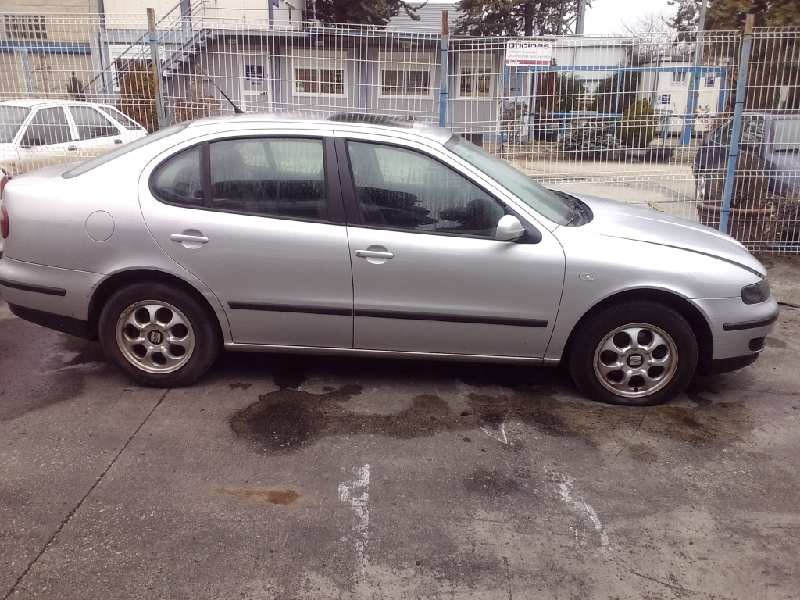 seat toledo (1m2) del año 2000