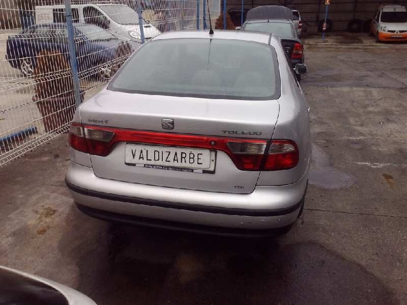 seat toledo (1m2) del año 2000