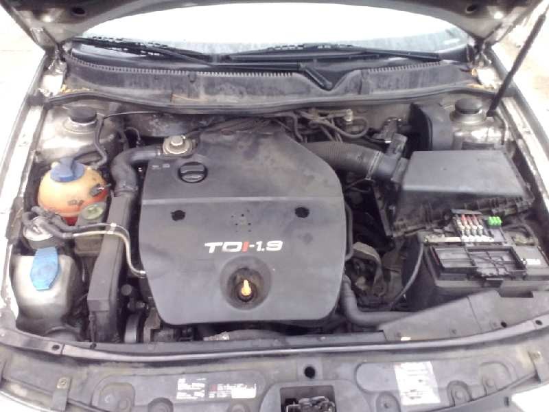 seat toledo (1m2) del año 2000
