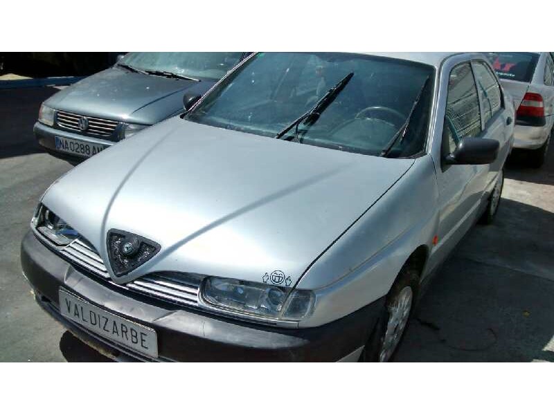 alfa romeo 146 del año 1999