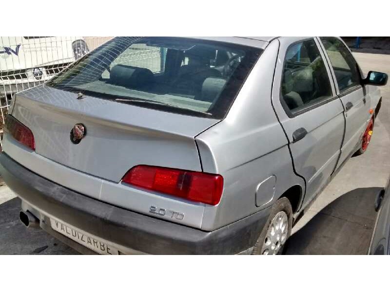 alfa romeo 146 del año 1999