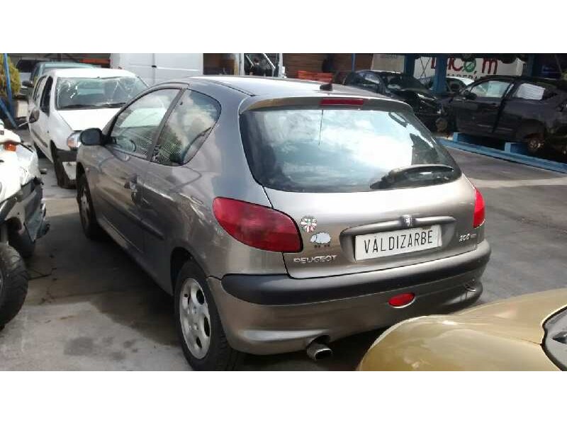 peugeot 206 berlina del año 1999