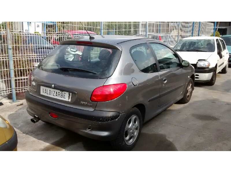 peugeot 206 berlina del año 1999