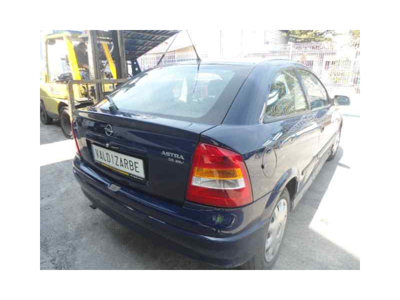 opel astra g berlina del año 1999