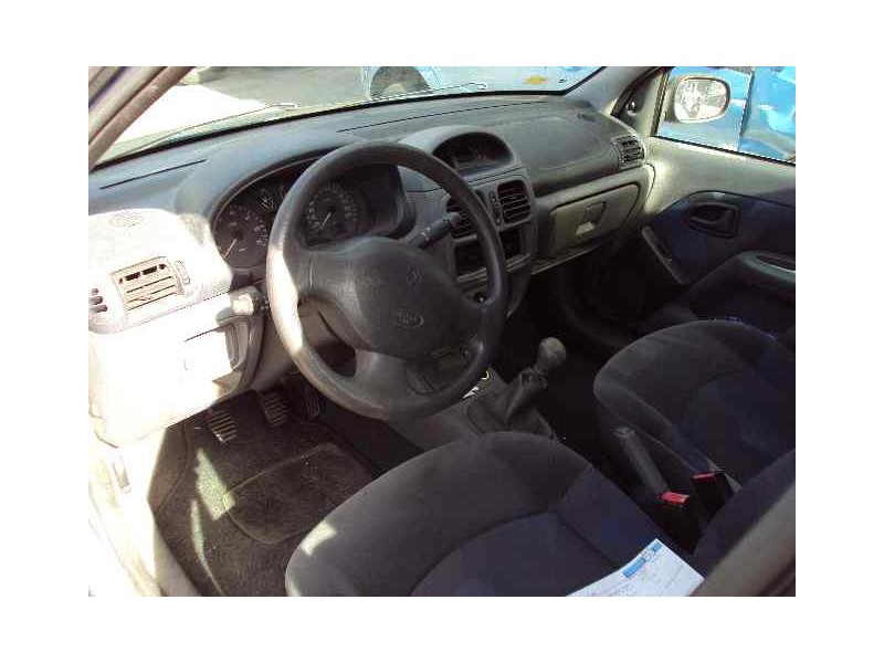 renault clio ii fase i (b/cbo) del año 2000