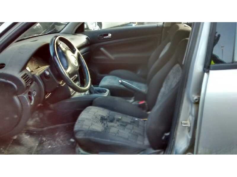 volkswagen passat berlina (3b2) del año 1999