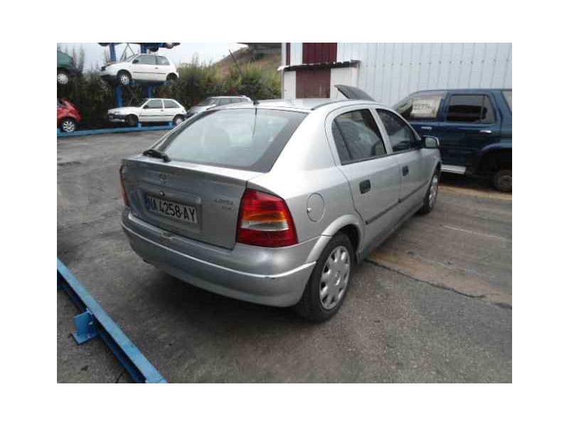 opel astra g berlina del año 1999