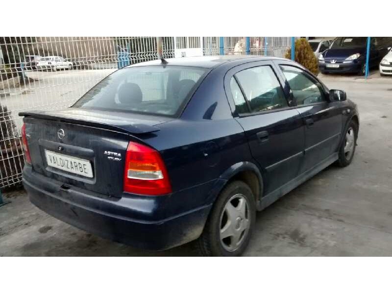opel astra g berlina del año 1999