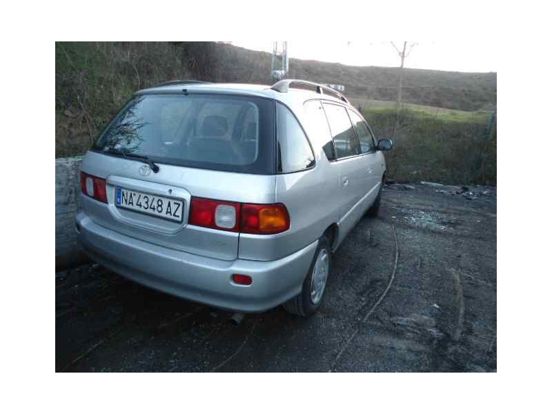 toyota picnic (m10) del año 1999