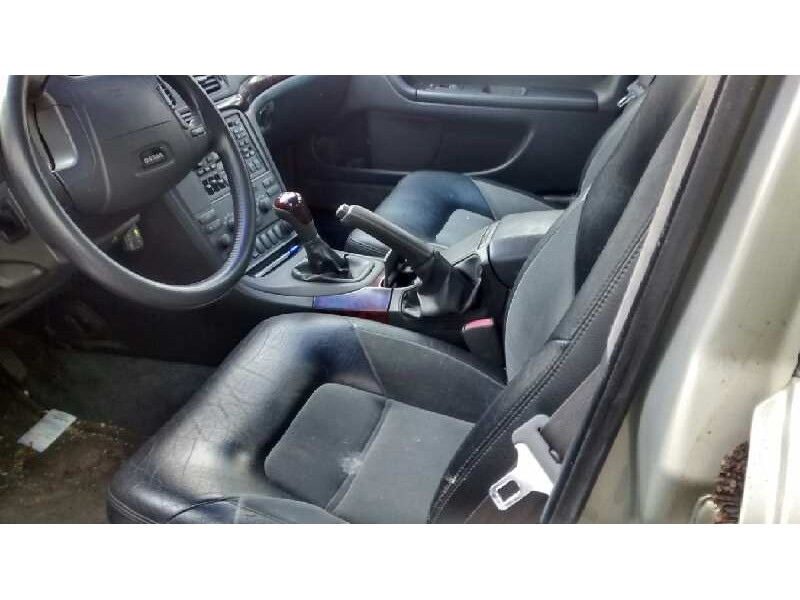 volvo s80 berlina del año 1999