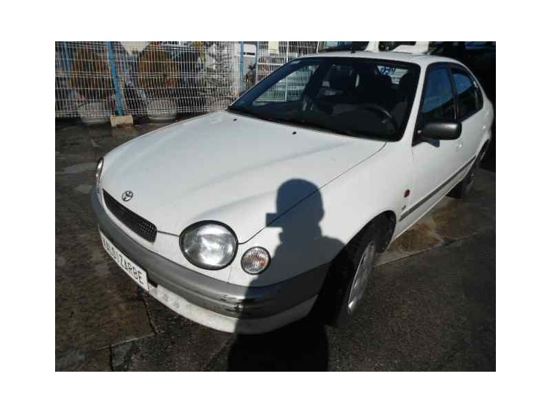 toyota corolla (e11) del año 1999