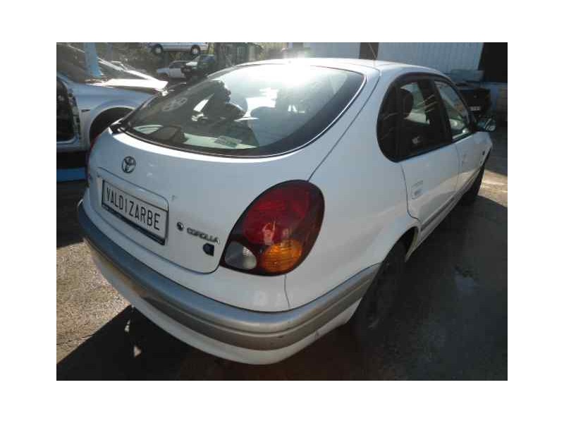 toyota corolla (e11) del año 1999