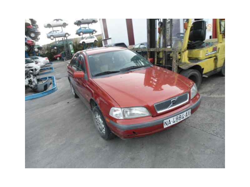 volvo s40 berlina del año 1998
