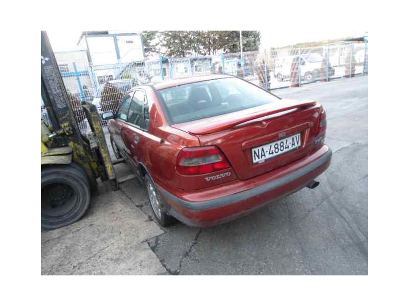 volvo s40 berlina del año 1998