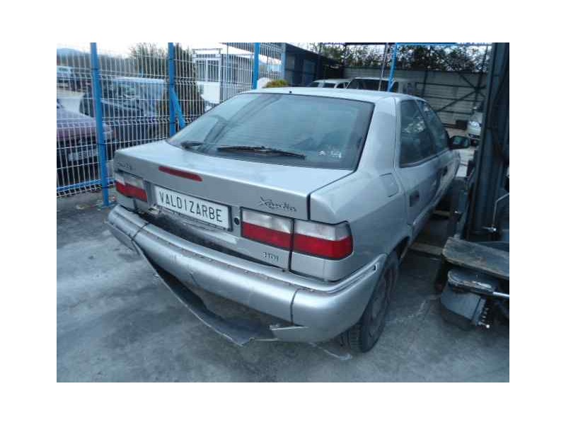 citroën xantia berlina del año 2000