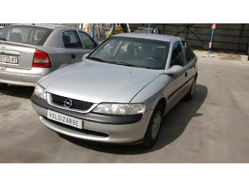 opel vectra b berlina del año 1997