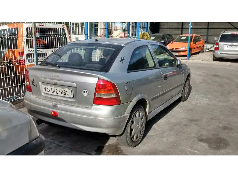 opel astra g berlina del año 1999