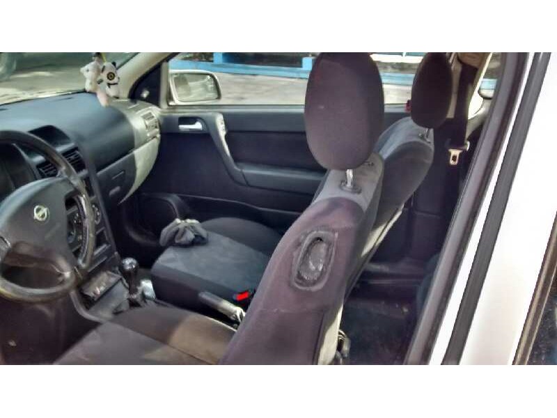 opel astra g berlina del año 1999