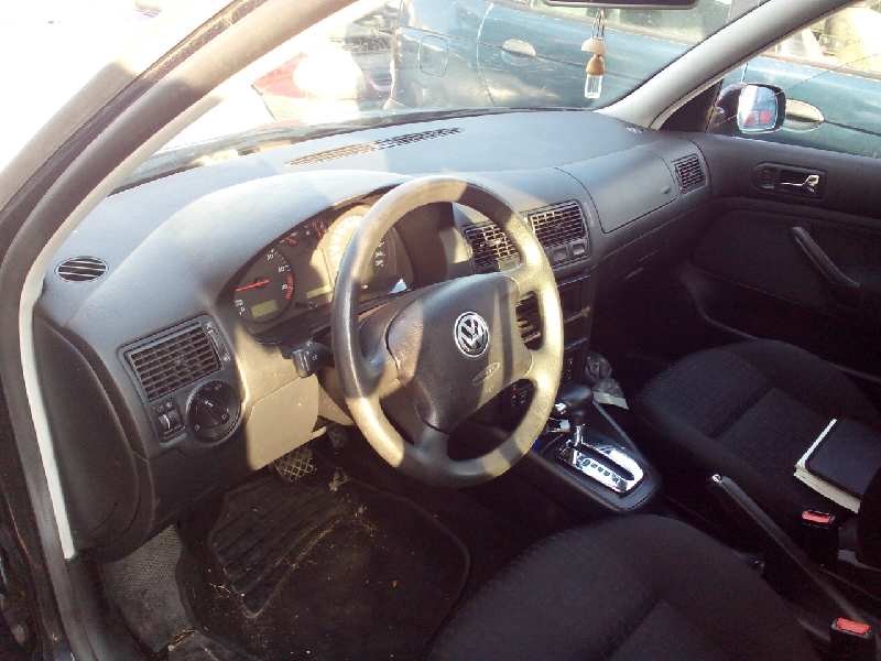 volkswagen golf iv berlina (1j1) del año 2000