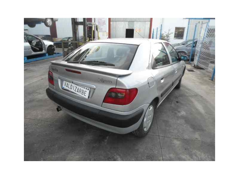 citroën xsara berlina del año 1999