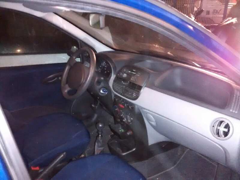 fiat punto berlina (188) del año 2000