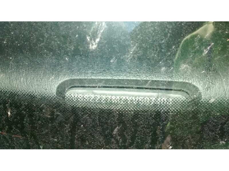 seat alhambra (7v8) del año 2000