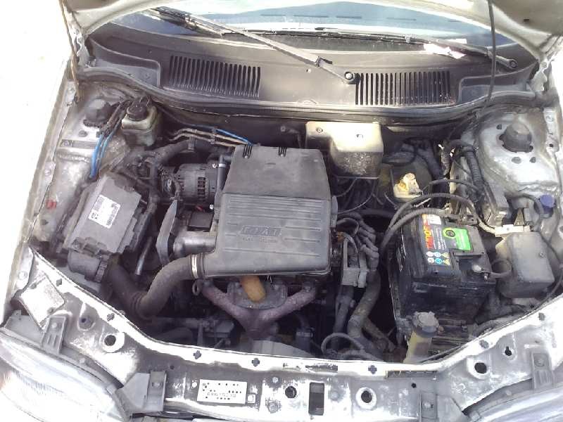 fiat punto berlina (176) del año 1999