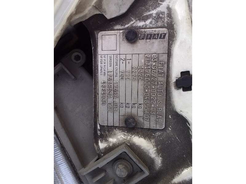 fiat punto berlina (176) del año 1999