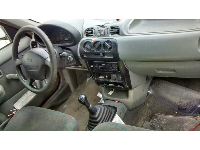 nissan micra (k11) del año 2000